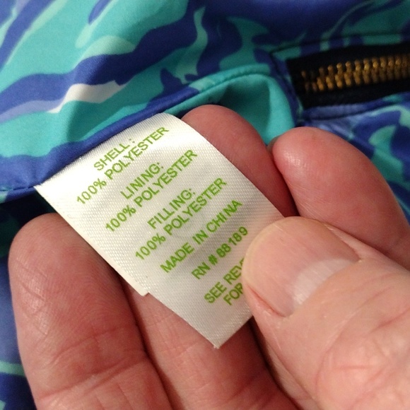 Lily Pulitzer navy blue puffer vest. Small. Mint condition - Picture 4 of 15